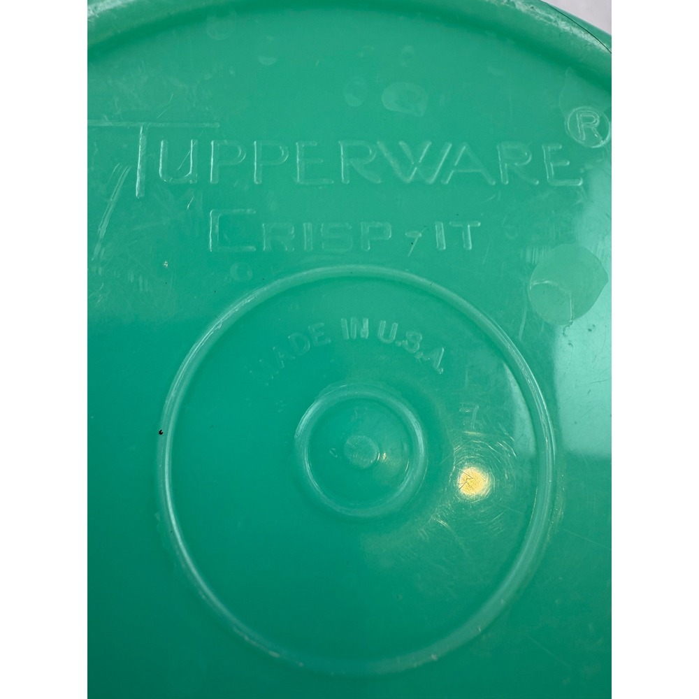Tupperware Crisp It Container Green 7 Inch Bowl With Lid Storage Kitchenware - Picture 3 of 5
